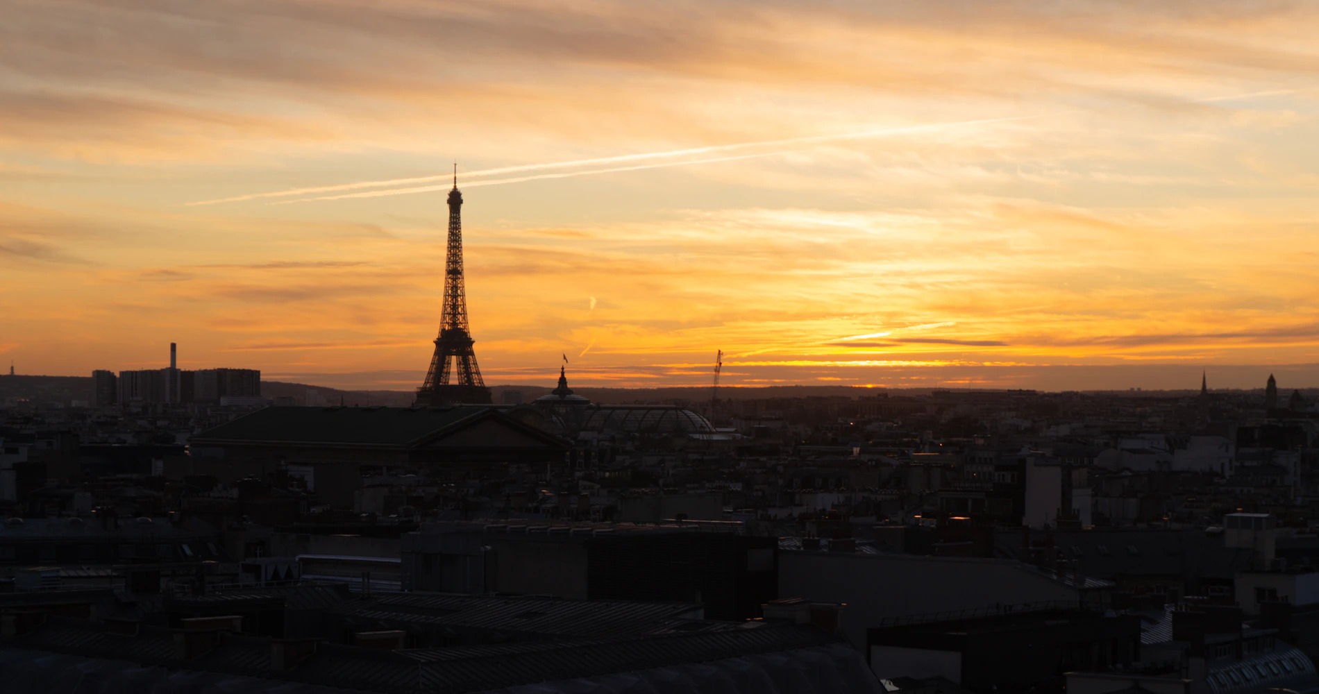 PARIS · NƯỚC PHÁP